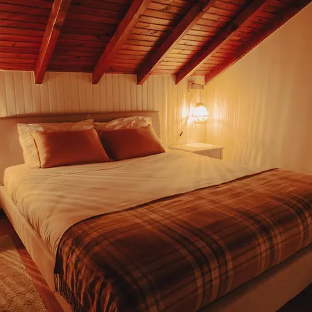 Casa Do Poco - Serra Da Estrela Κατάλυμα σε φάρμα *